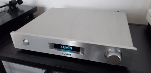 Lumin M1 Hálózati lejátszós erősítő 550.000,- Ft.                                                                               