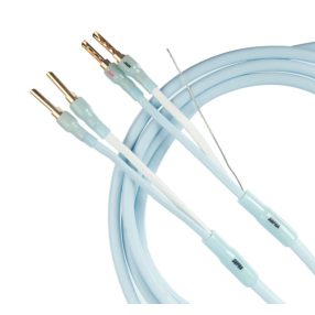 Hangsugárzó kábel szerelt